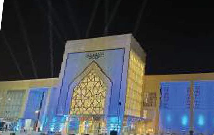 إضاءة واجهة مبنى